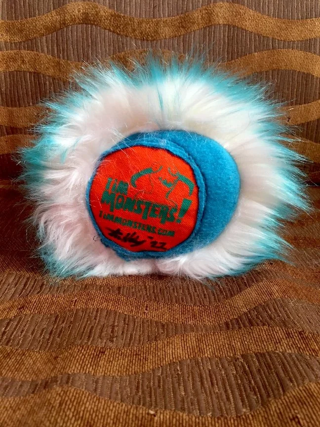 SMALL ONE EYED SNOW MONSTER WITH SINGLE EYE COLOR — TIM MONSTERS! -